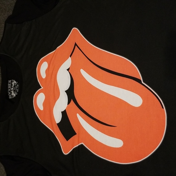 NWOT tshirt - Picture 2 of 3